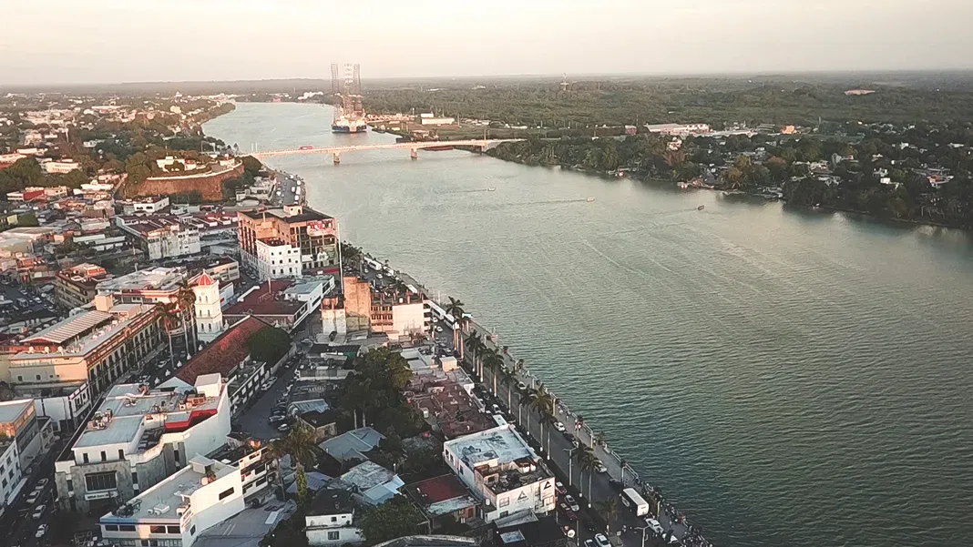 Tuxpan, Veracruz: río, costa y cultura huasteca