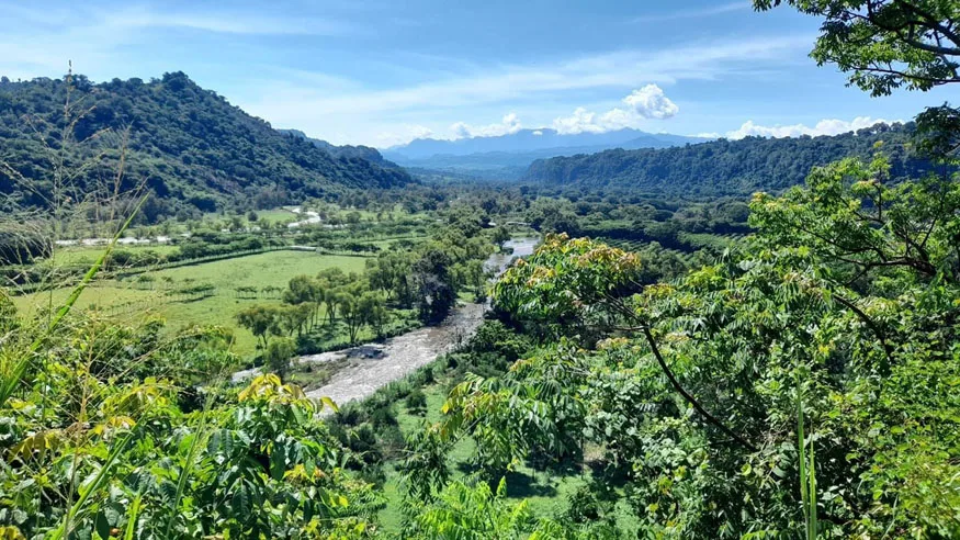 Río Potrerillos y paisaje de Zacualpan