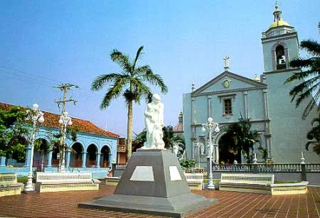Plaza principal de Alvarado