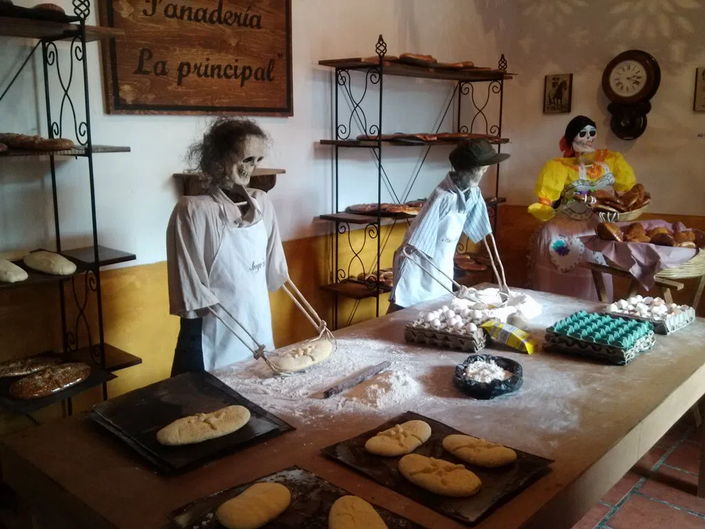 Catrinas y arte popular en Naolinco