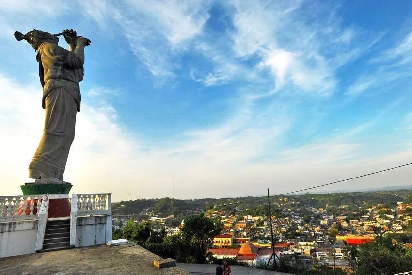 Monumento al Volador de Papantla