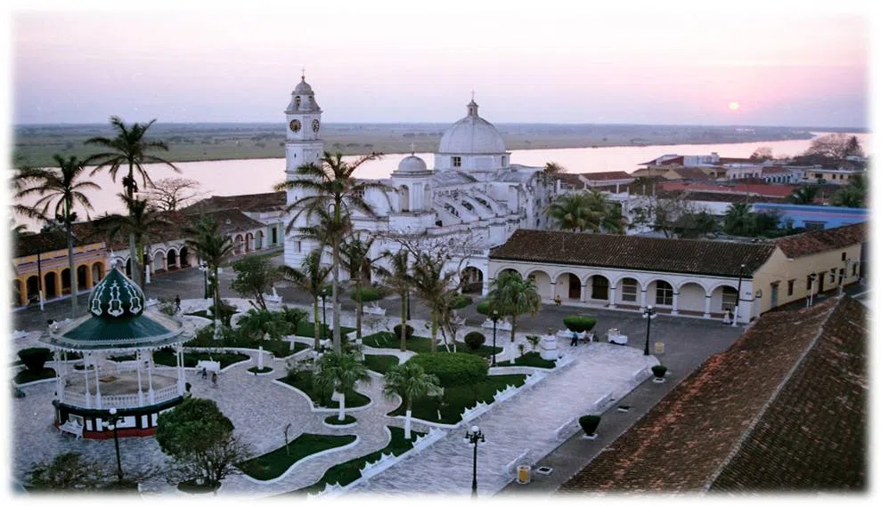 Plaza Zaragoza, corazón de Tlacotalpan