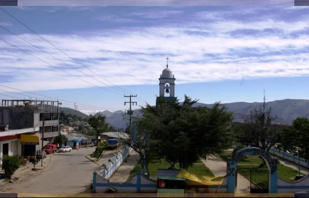 Fiesta de la Asunción y paisaje de Astacinga