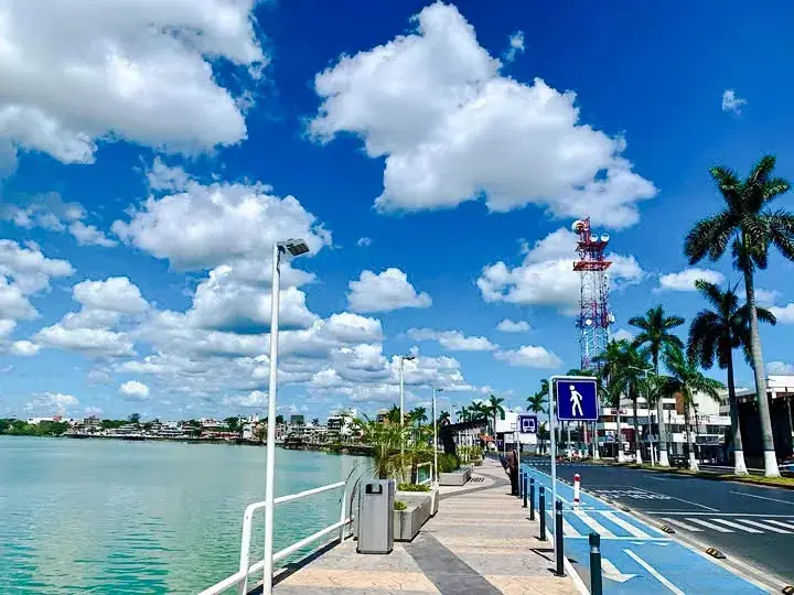 Los Bajos y el paisaje marino frente a Tuxpan