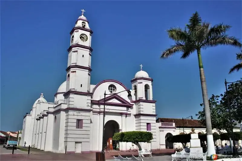 Templo de San Cristóbal y patrimonio de Ixhuatlán de Madero
